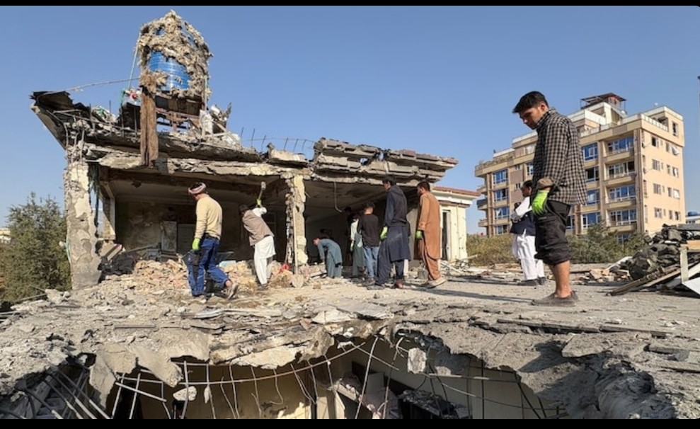 🚨 Breaking: A foreign nation reportedly used Pakistan’s territory to launch drone strikes on Afghanistan. Ongoing peace talks between Afghanistan and Pakistan in Turkey have stalled, raising regional tensions.