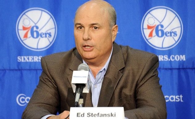 AngelShedeurway's tweet image. This is Kevin Stefanski’s dad, Ed Stefanski. He used to work for the 76ers and hated Allen Iverson because he is a confident Black man who is unapologetically Black. Now his son, Kevin, is sabotaging Shedeur because he is a confident Black man who is unapologetically Black.
