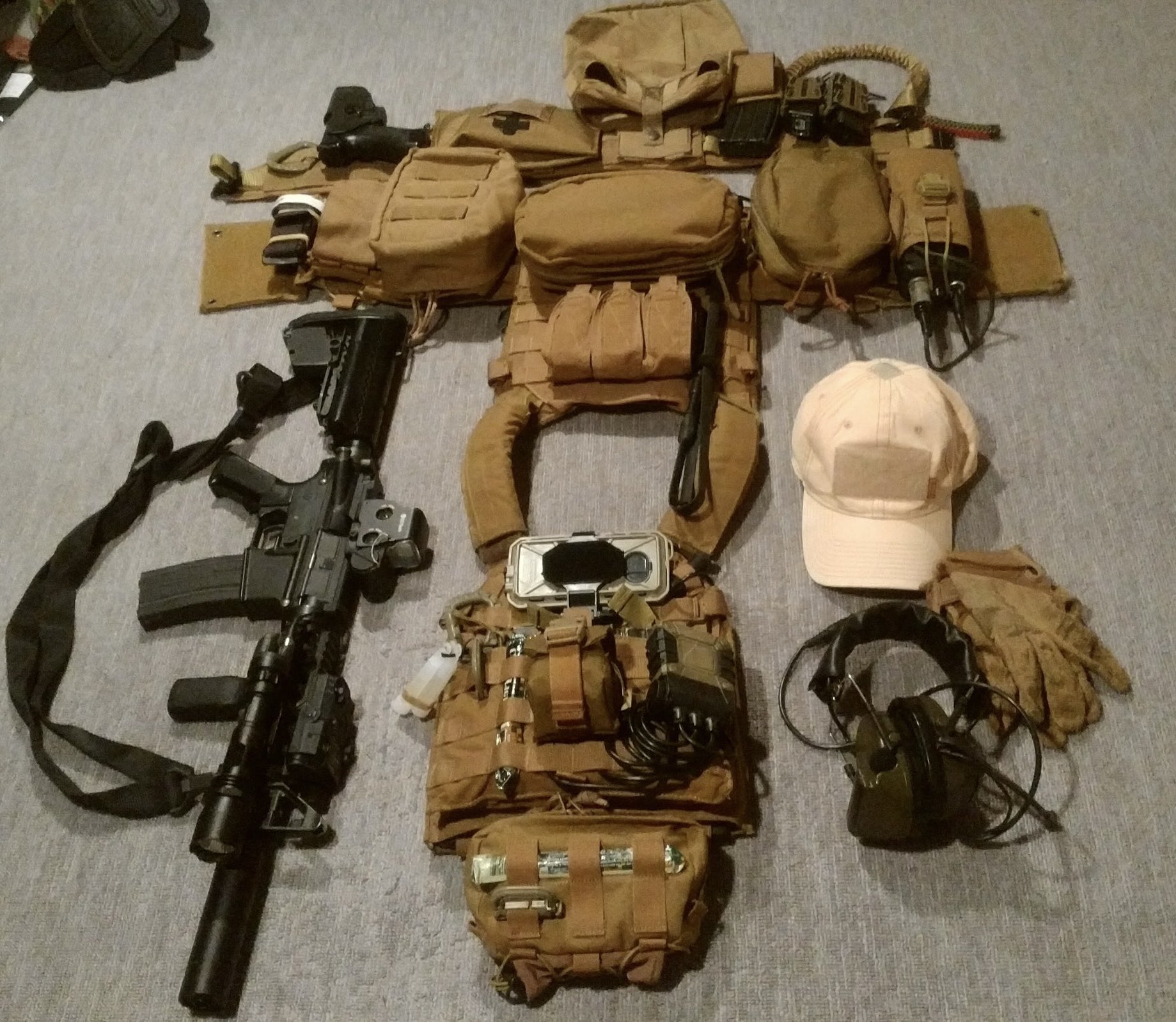 コヨーテブラウン系　サバゲー装備一式セット一部実物 サバゲー PMC装備 | Hirow