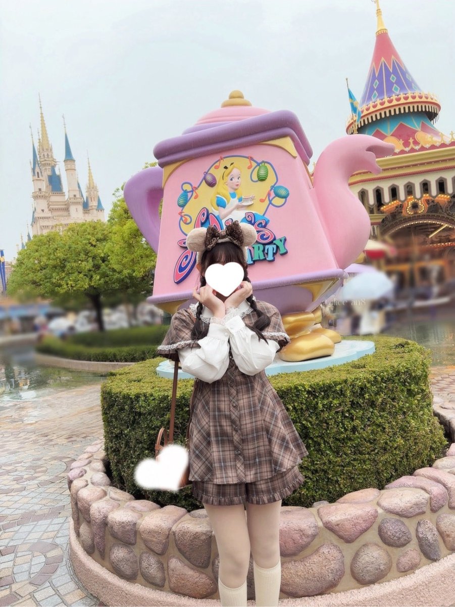 夢の国に行ってきました🐇♡
ハロウィン期間なのでランドにアリスが大量発生していて可愛かったな...🐰♡
アリスも来年Dハロ参加したいです🫖
