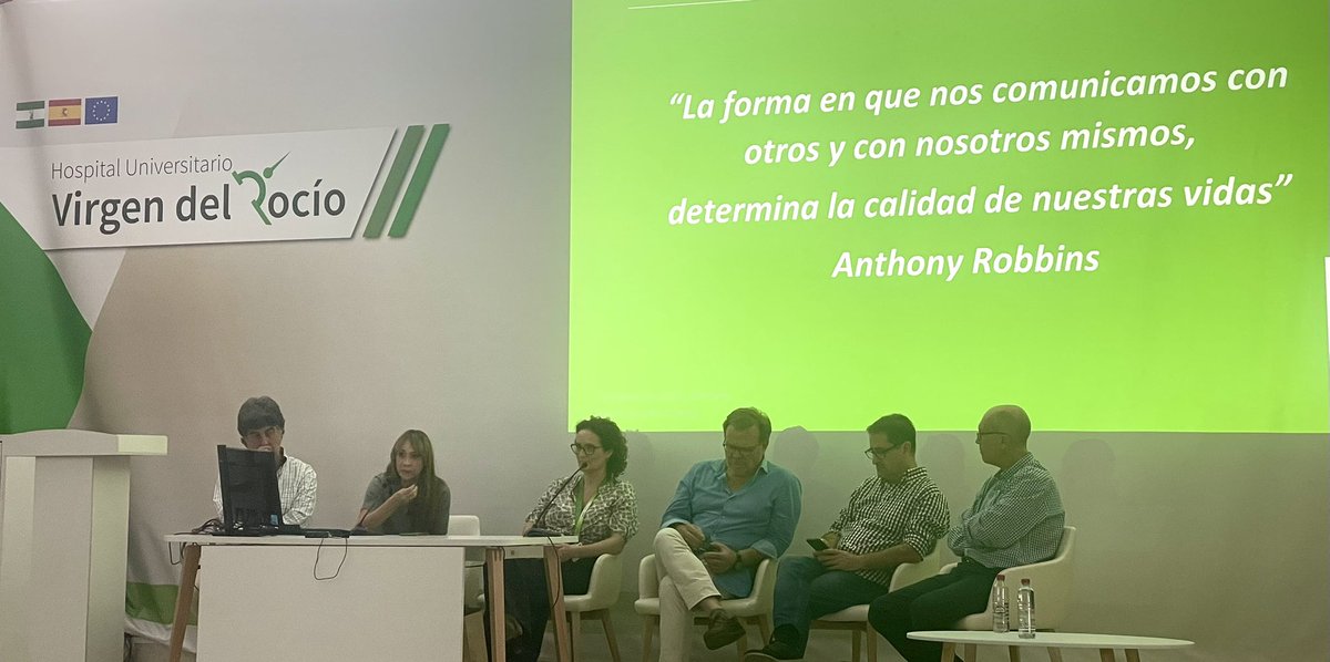 II Reunión 2025 de la Red de Coordinadores de Trasplantes de #Andalucía en el <a href="/HospitalUVRocio/">Hospital Universitario Virgen del Rocío</a> 
Analizando las entrevistas de donación 
con <a href="/PatriFGarcia/">Patricia Fuentes</a>