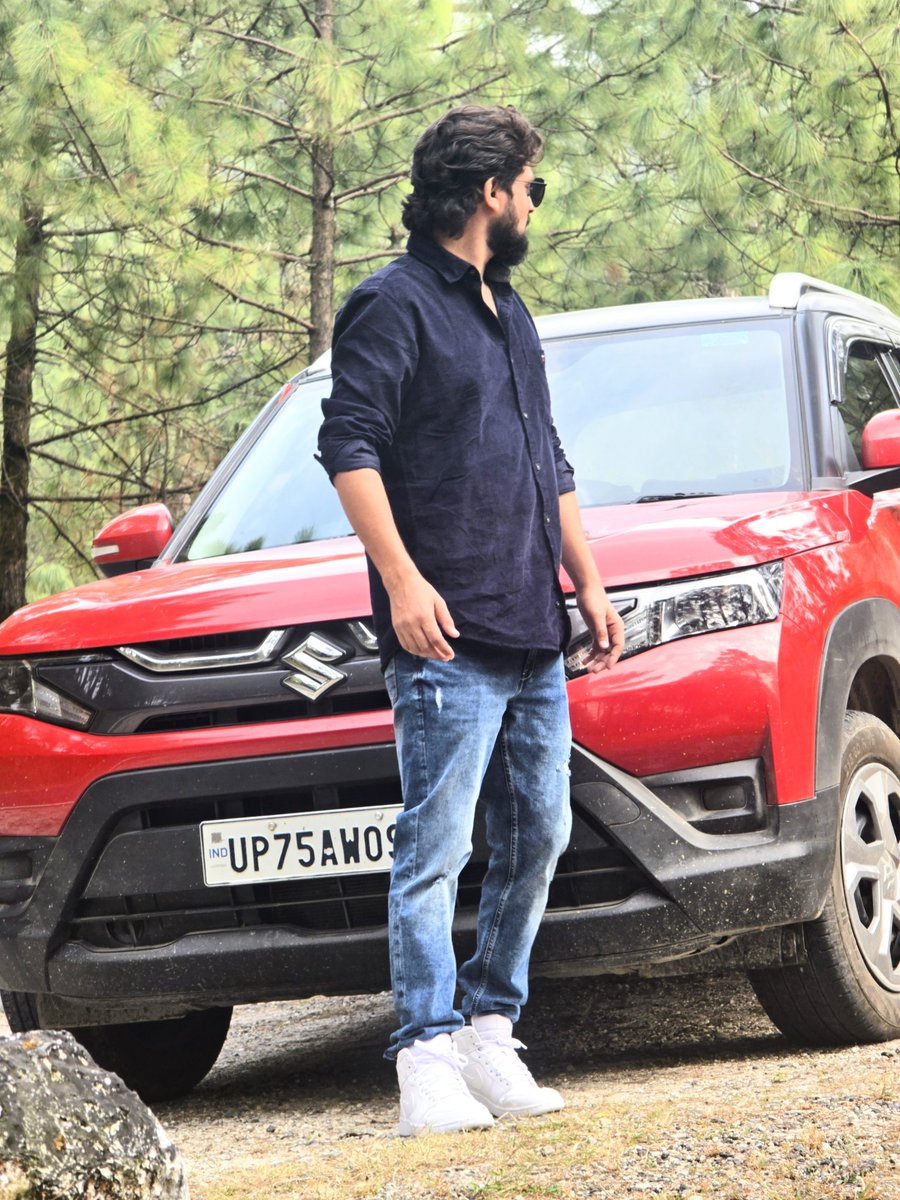 घने जंगल और ऊंची ऊँची पहाड़ियों के बीच बसे उत्तराखंड में कहीं विचरण कर रहा हूँ।

मेरे ऊपर आप सबका एक बहुत बड़ा एहसान है, मुझे नहीं लगता कि मैं वो एहसान कभी चुका पाऊँगा।

पिछले 6 घंटों से X पर लगातार जैकी यादव ट्रेंड कर रहा है। यह जन्मदिन पर ऑर्गेनिक ट्रेडिंग किसी बड़े सेलिब्रिटी