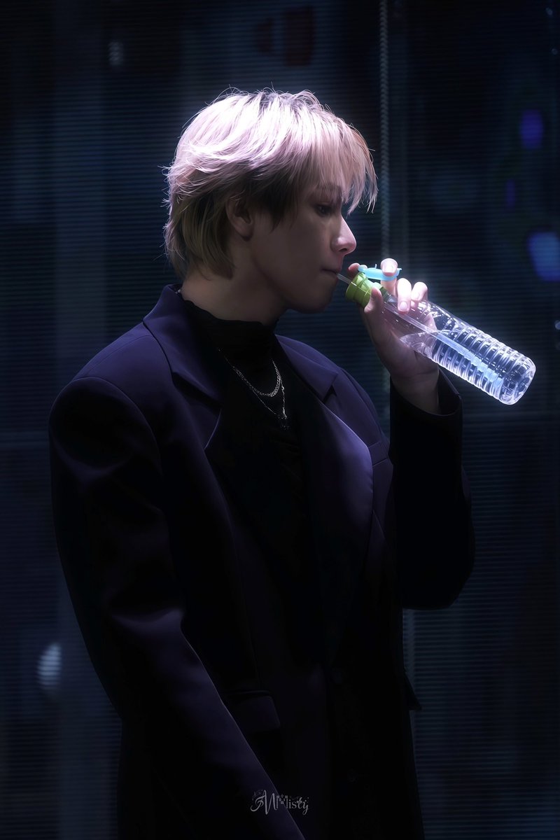 MMisty_xx's tweet photo. 🦮｜2025.10.19 NANNING📷

He's a walking fashion magazine.

#SmartCSNP1stMiniAlbumFM
#smartchisanupong #smartcsnp #CSNP
@smart_csnp https://t.co/7lPIjh3lcJ