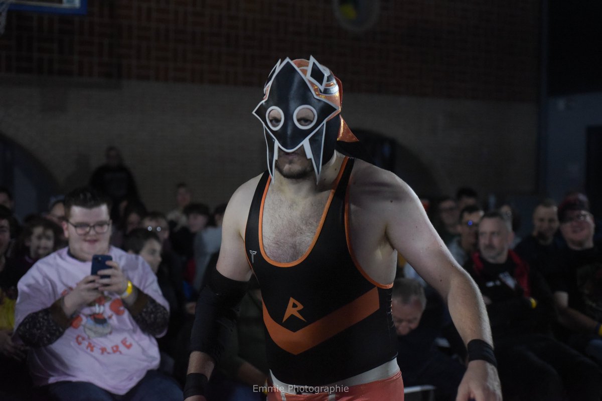 Saluez tous comme il se doit le COACH DES GAGNANTS 👏

From emmiephotographie merci beaucoup !

<a href="/NFWCATCH/">North France Wrestling</a>  

#prowrestling #catch #catchfr #ravage #ravageestla #entrance #luchalibre #bagarre #north