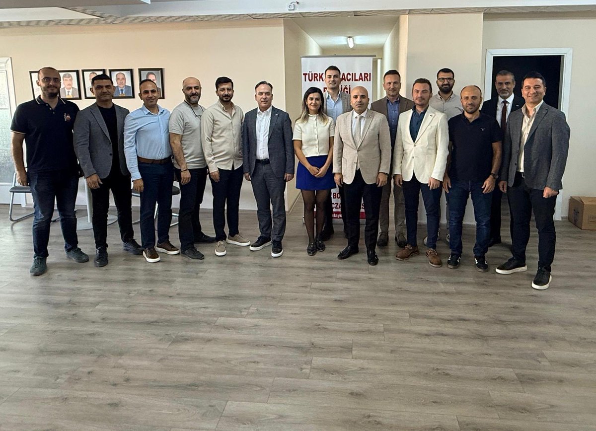 GEK Yönetim Kurulu olarak Hatay Eczacı Odamıza hayırlı olsun ziyaretinde bulunduk.