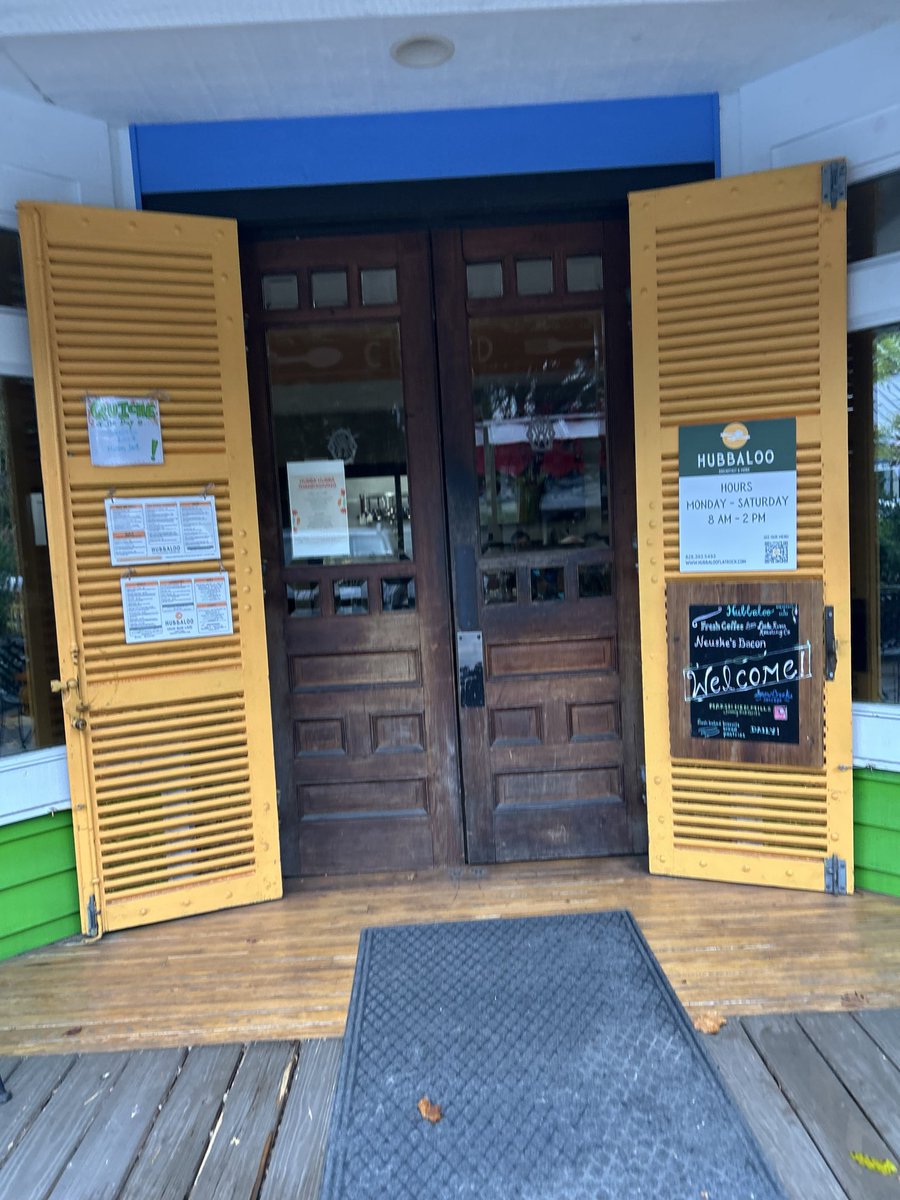 soulonatraipse's tweet photo. The places you see, the people you meet, the things you experience…when you go off the beaten track…
#flatrockNC https://t.co/gaajcrwAMI