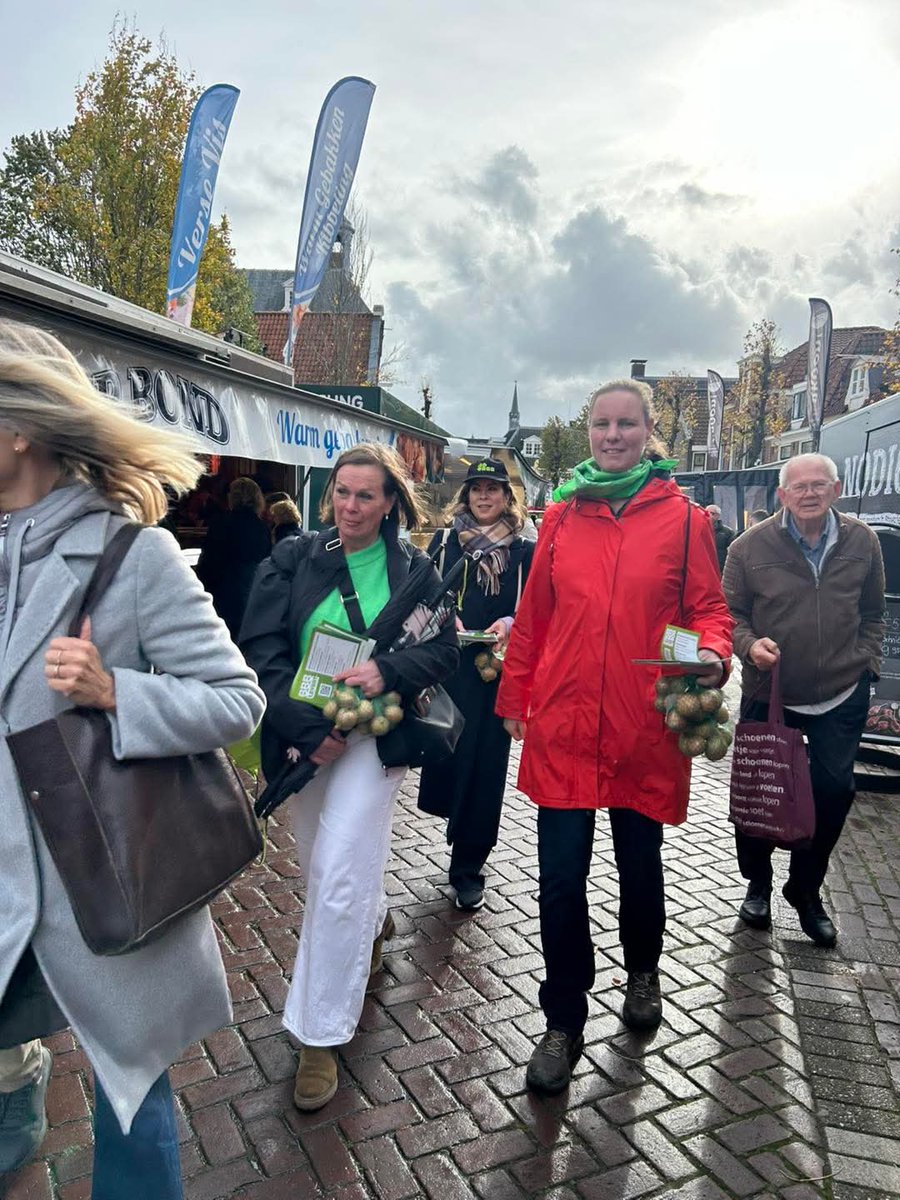 Op campagne in Weesp!
Morgen zijn de verkiezingen. Ga stemmen! En het liefst natuurlijk op de BBB ☘️

#BBBeter #BBBlevert #Weesp