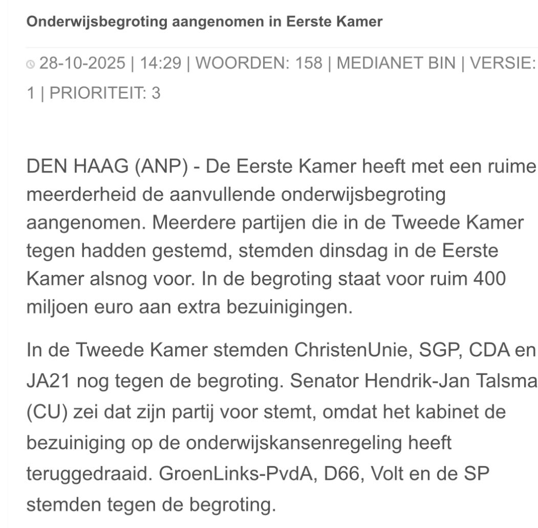 Doe. Het. Niet.

Bezuinig niet op het onderwijs! 🟥

Vandaag maakt het CDA in de Eerste Kamer wéér dezelfde fout als eerder dit jaar door de bezuinigingen van de VVD aan een meerderheid te helpen..

Stem morgen op een partij die het onderwijs niet laat vallen! 🔴🟢