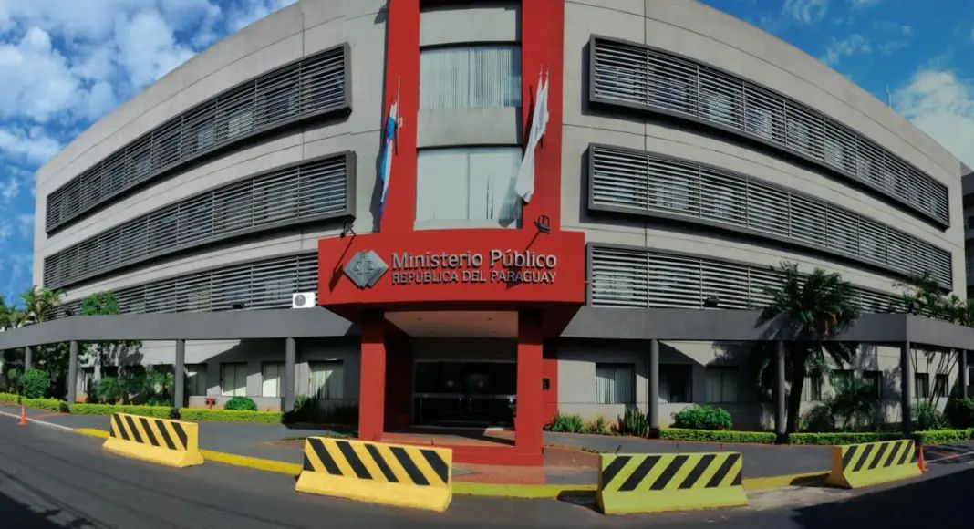 judicialesnet's tweet image. 🔴 PROCESOS

➡️ Instan a proteger la identidad de niños y adolescentes víctimas en procesos judiciales 

➡️ Finalmente, se reafirma que la protección de la identidad y los derechos de los menores es responsabilidad del Estado, y constituye un mandato constitucional que debe ser…