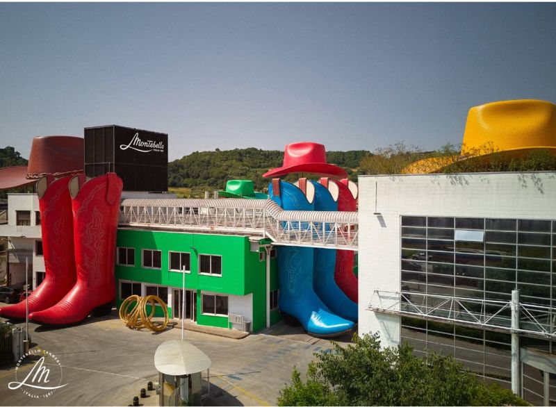 Conceria Montebello SpA

Welcome to Conceria Montebello.
Where Spaghetti Leather dreams out loud.
Made in Italy, worn everywhere. 🇮🇹