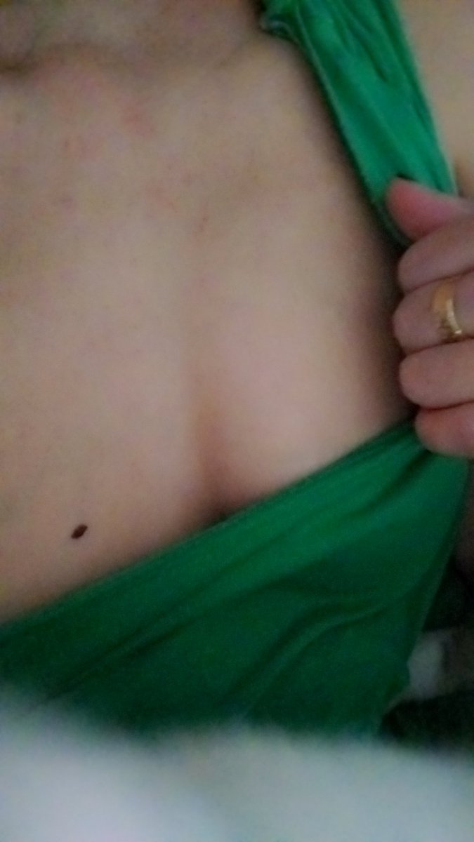 Diamanteon's tweet photo. 😏😏😈 https://t.co/zs1IlIohU5 https://t.co/1E2SKlvuVG