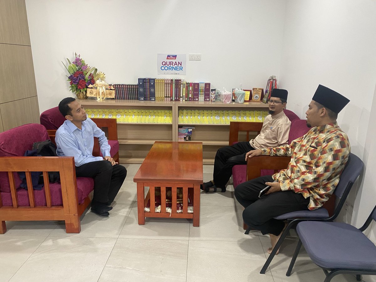 myhadithtime's tweet image. Rakaman My #HadithTime 2.0 hari ini istimewa bersama Aiman Psikologi. Membincangkan topik “Psikologi Pembuli dan Mangsa Buli”

Saksikan siarannya pada 7 november ini insyaallah.

@AimanPsikologi