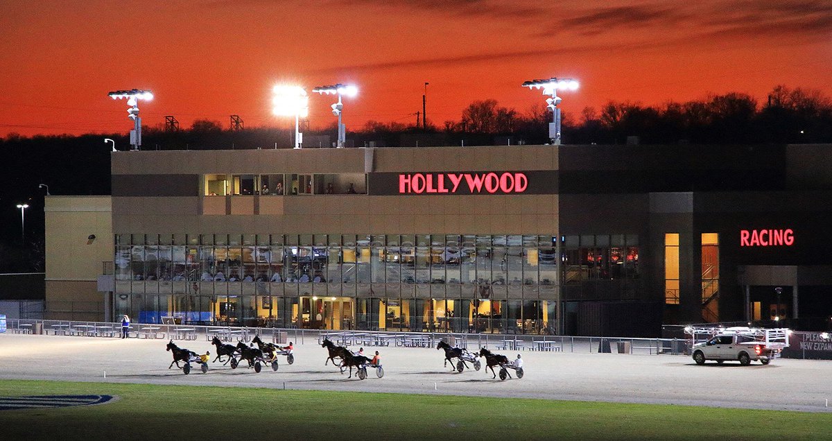 Today's track of the day is Dayton Raceway.

There is a 14-race card with:
$10,266 Carryover Pick 4 with $30,000 GTD Pool (Races 6-9) 💰💰💰

Post time is 4:00pm (EDT)
FREE Pick 4 PPS: drf.com/events/Harness…
<a href="/USTrotting/">U.S. Trotting Assn.</a> <a href="/DailyRacingForm/">Daily Racing Form</a> <a href="/That1BarryGuy/">Barry Vicroy</a>