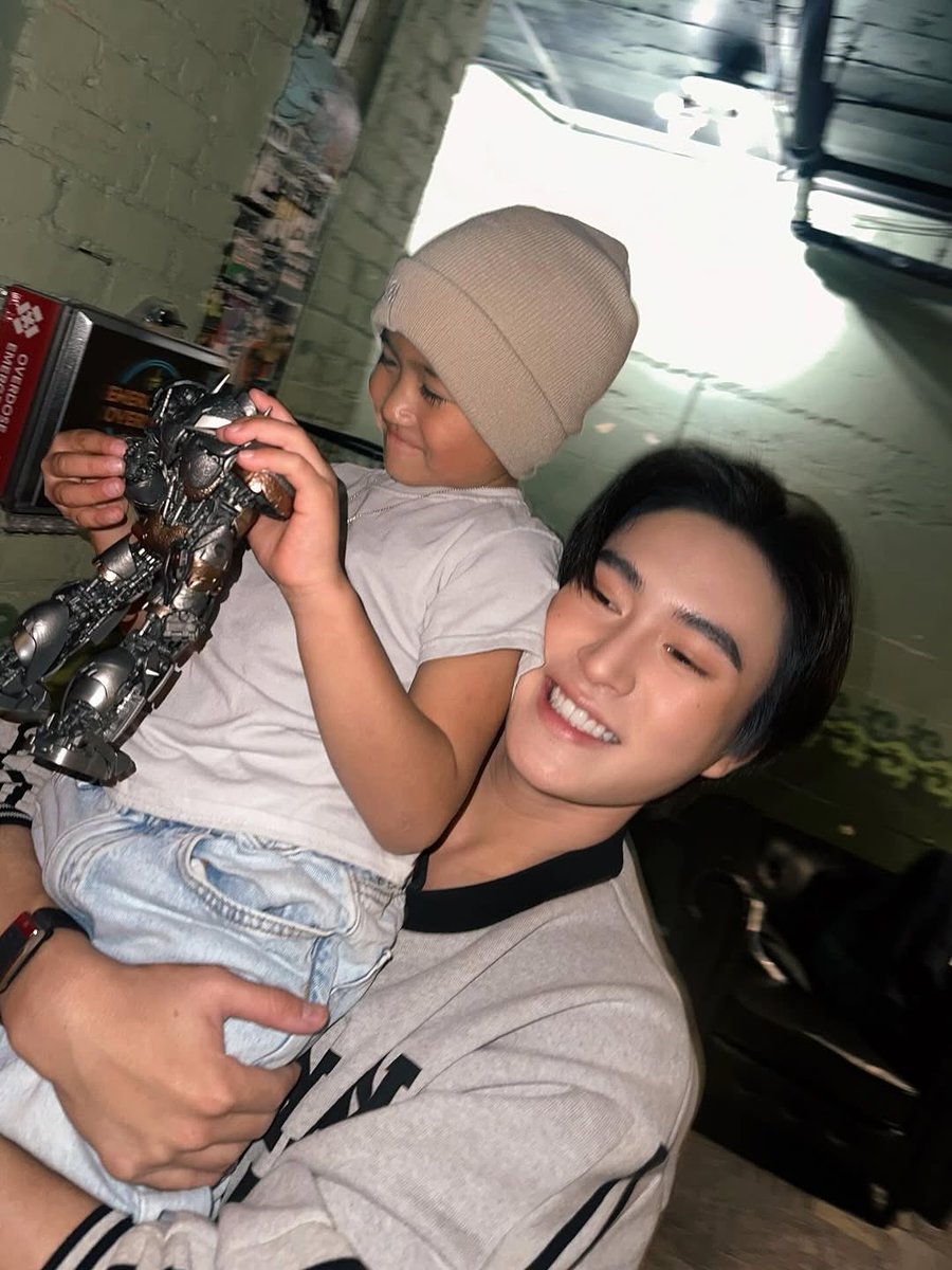 yaya ☘️ᵏʰⁿ (@pwtboo) on Twitter photo My loveeee with kids 😭💘💘💘💘💘💘💘 My loveeee with kids 😭💘💘💘💘💘💘💘