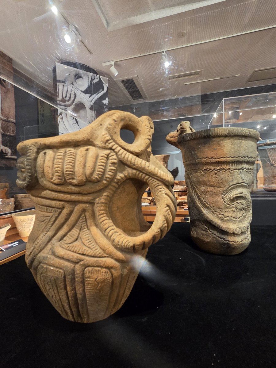 新羅土器風の置物 新羅土器風の置物 新羅土器風の置物