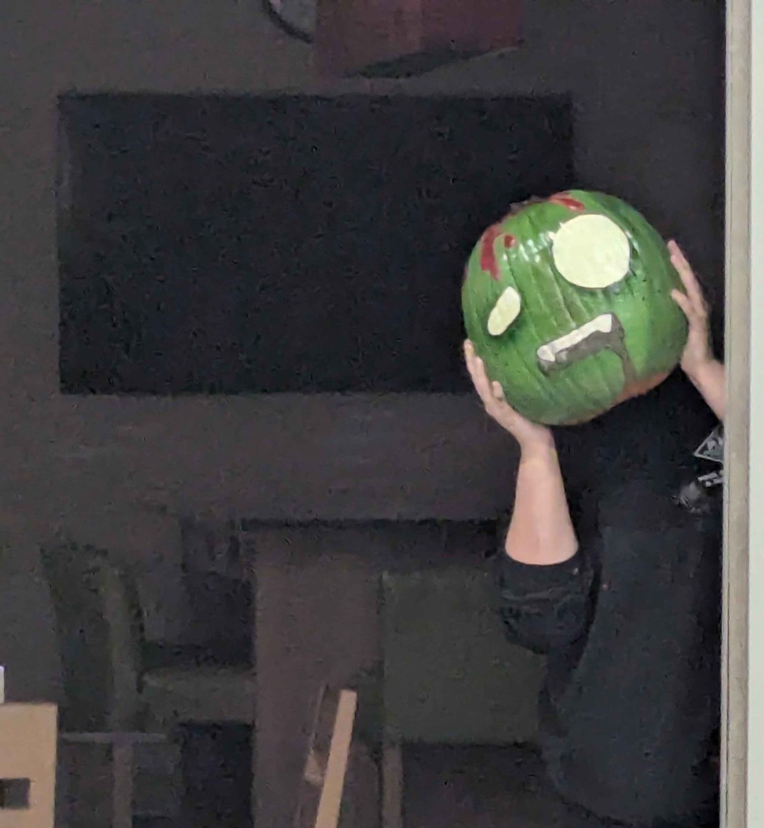 Do you guys like the pumpkin me and my sister designed tonight 🥺 👉🏻👈🏻

Huge shout out to CiD for helping me with this last minute project!!! 

#PumpkinDecor #zombie #halloweenart