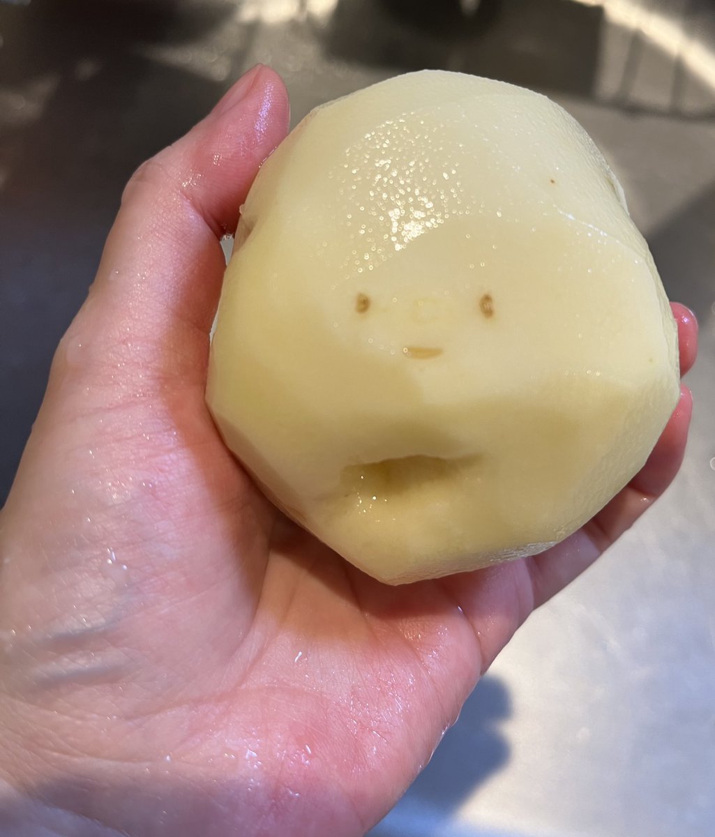 aki2win's tweet photo. きみかわいいねえ🥔 https://t.co/hFVmVblgXb