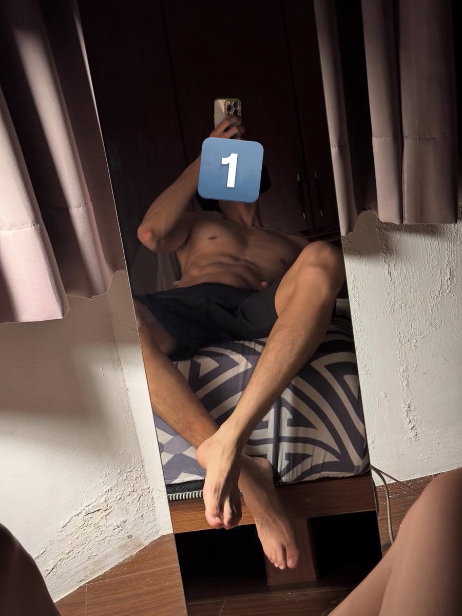 這天氣適合那個 #有轉發的我去找你 
#售白襪