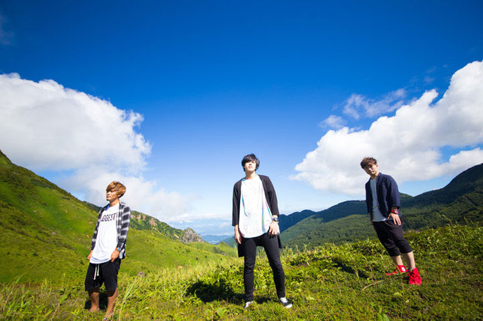 kitajiinyo's tweet photo. 12年目もよろしく！！！

元気な限りドラムは叩く！

ユビキタスはやります！！

ライブしたいな！ https://t.co/T3EhyVEUU2
