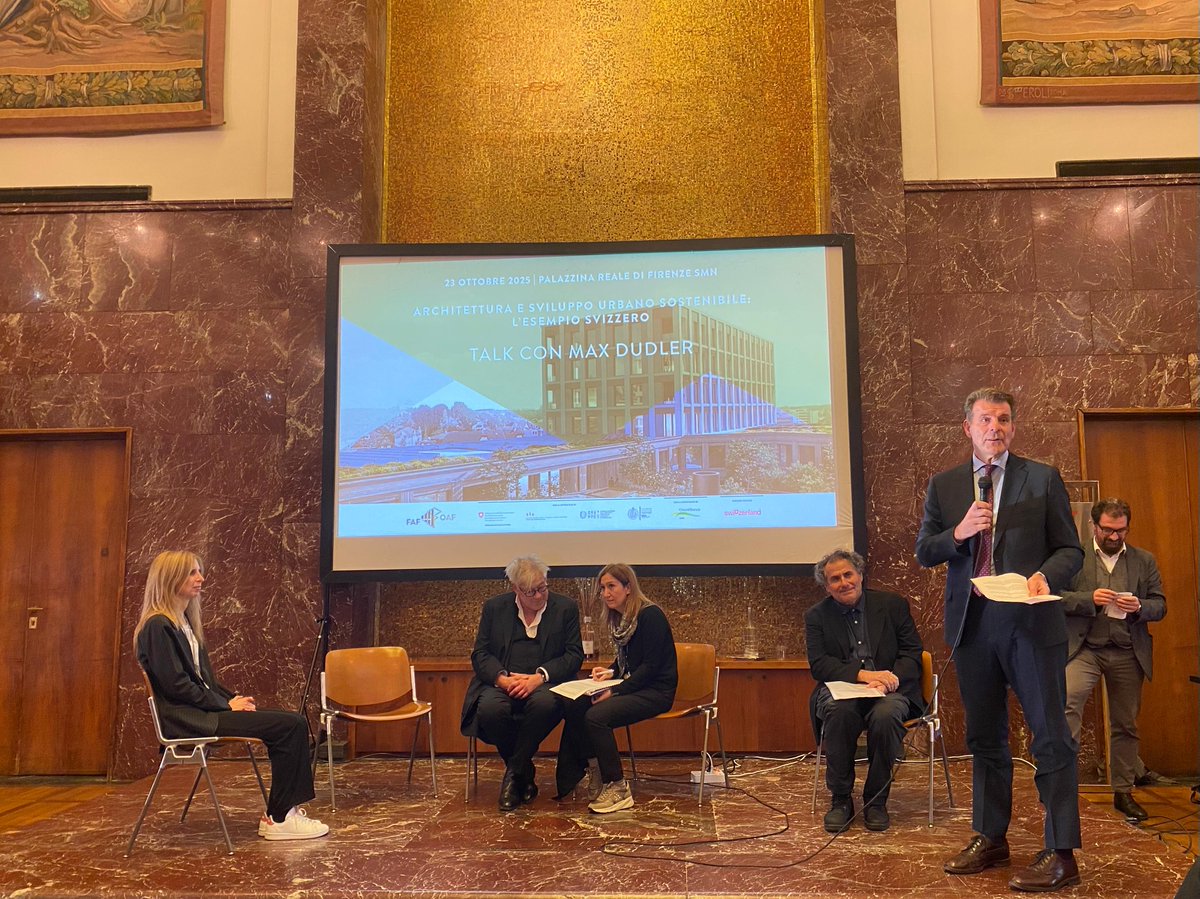 ambasciatasvizz's tweet image. Conferenza dell&apos;architetto🇨🇭svizzero Max Dudler la settimana scorsa a #Firenze. Un’opportunità per esplorare un approccio sostenibile all’architettura. #ArchitettiFirenze #GlanceAround #AriannaCallocchia