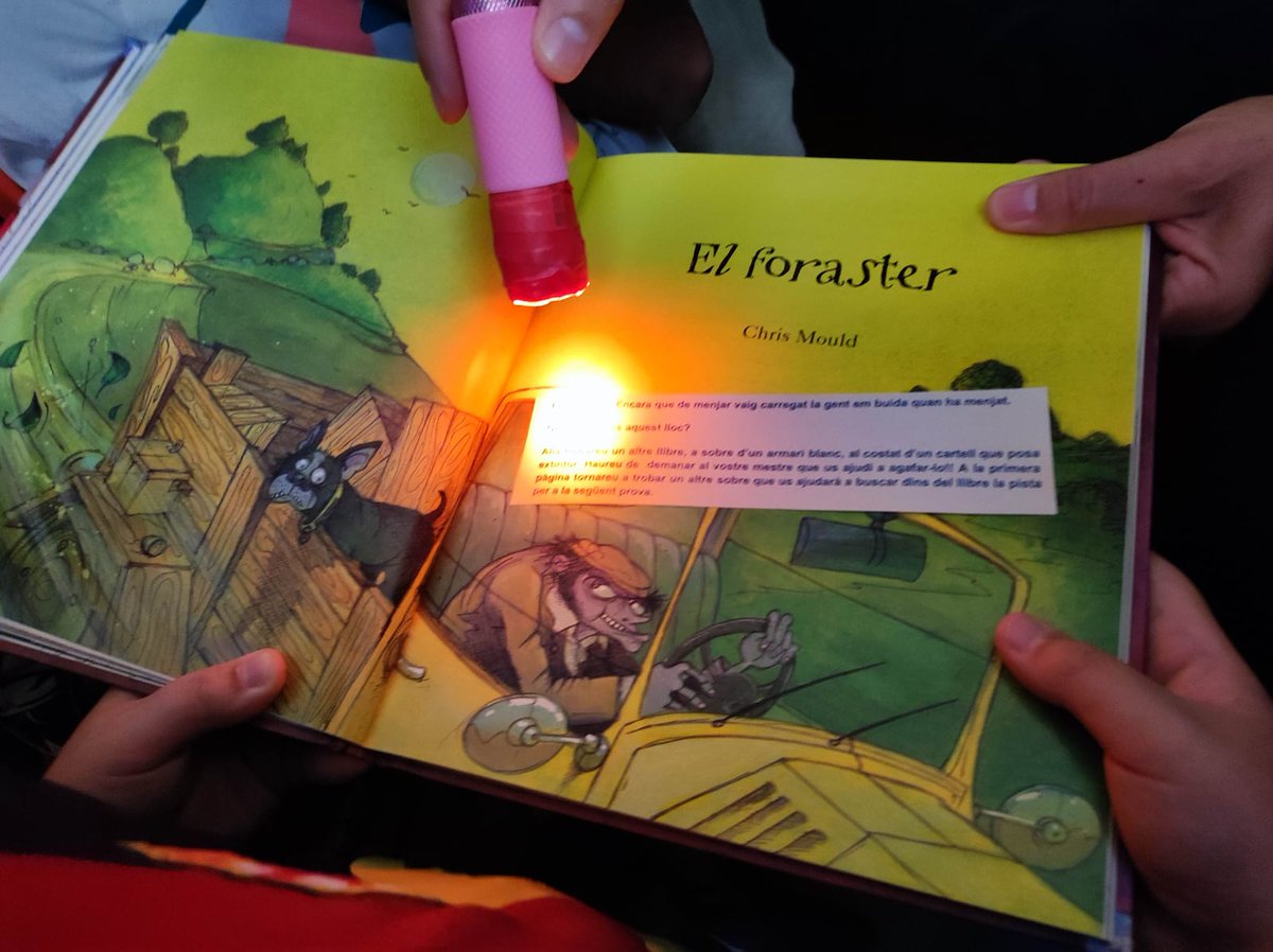 A l'escola treballem el gust per la lectura i l'ús de la llengua catalana amb una gimcana literària de terror.