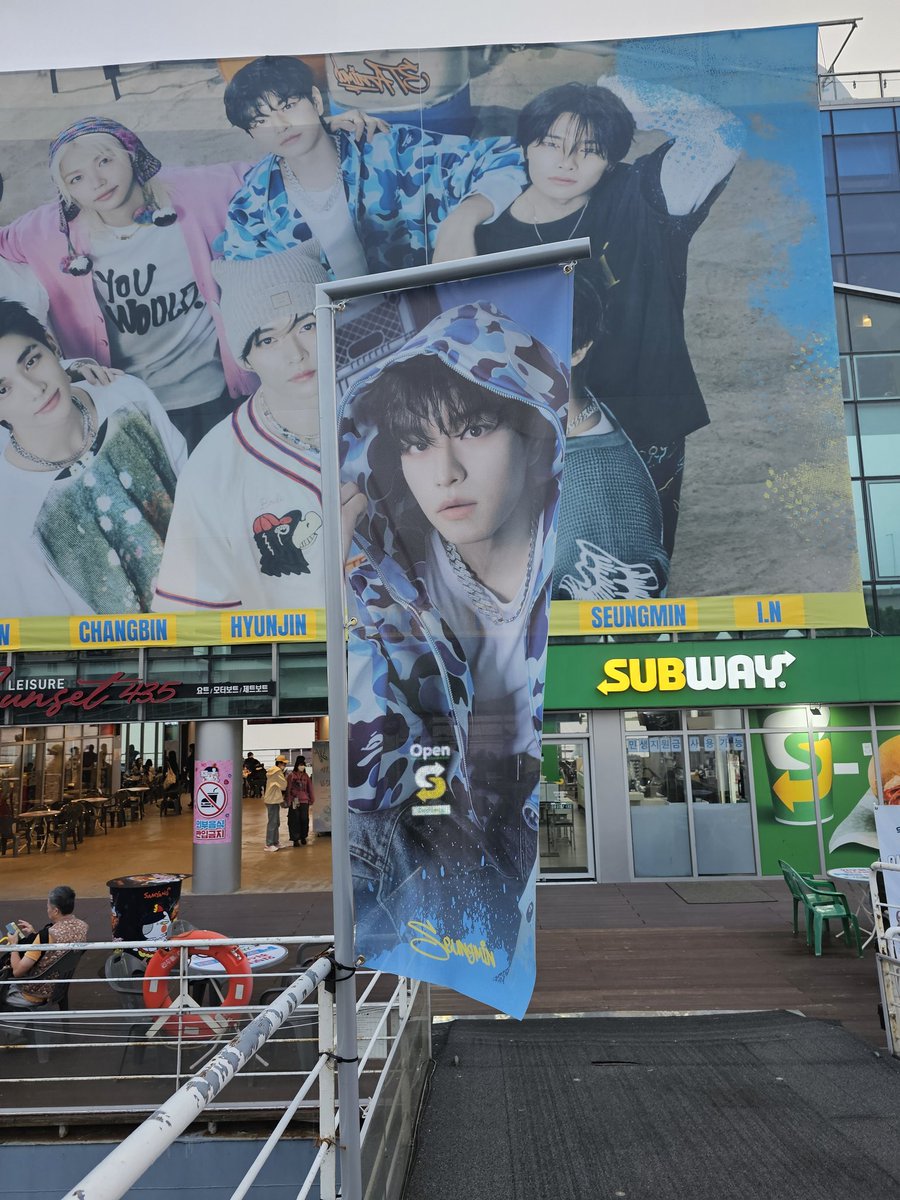 【レア】ceebs パーカー　バンチャン　チャニ　ソンミンス　お揃い　オフイベ みんみん on X