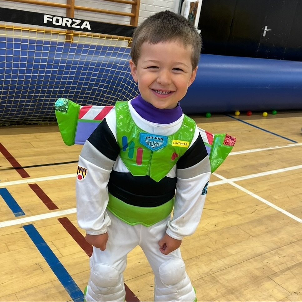 FballFunFactory's tweet image. 👻 MORE SPOOKY SNAPS from our sessions this week! ⁠
Our Football Fun Factory sessions have been full of fang-tastic costumes this week! From spooky skeletons to cool cowboys, just check out some of the creative and fun outfits from some of our sessions.⁠
⁠