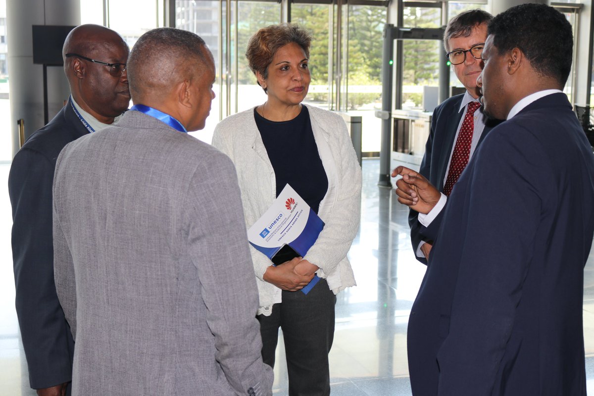 UNESCO_Addis's tweet image. 🌍“Strengthening Africa&apos;s climate science competencies is the primary strategic imperative for building resilient systems,” says @RBissoonauth at the AUC workshop on Science-Based Solutions for Climate Action in Africa, uniting women leaders &amp;amp; young scientists. #UNESCO #TWAS #AUC