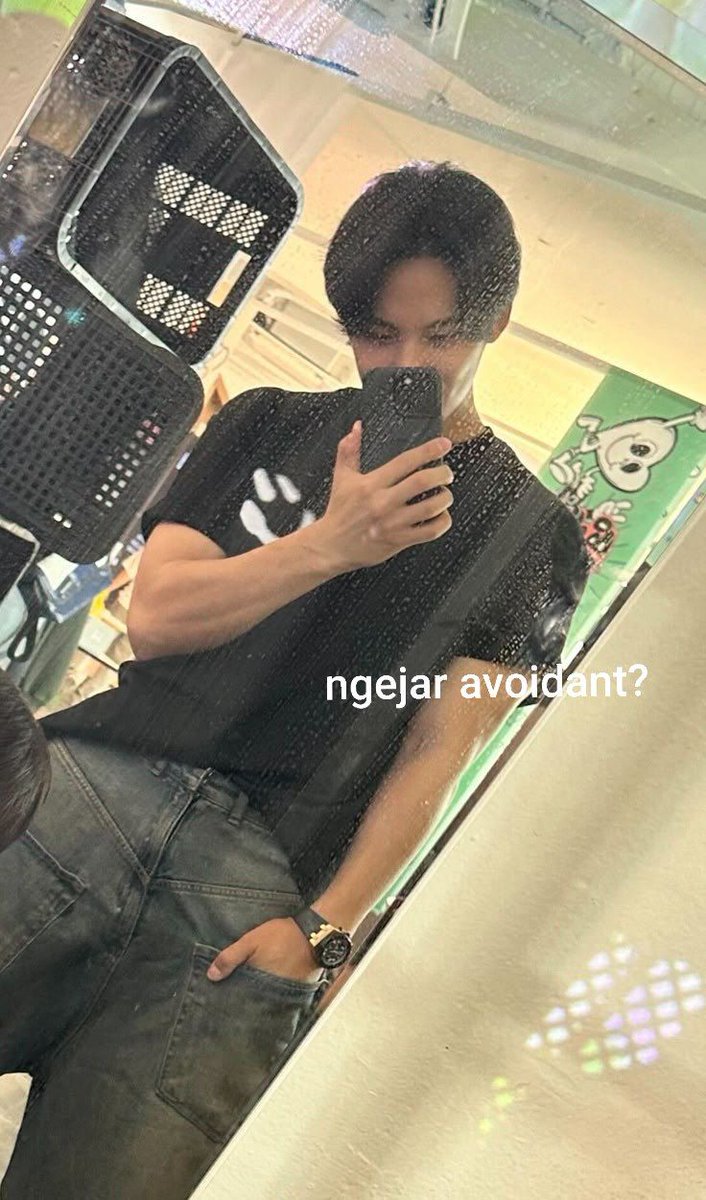 wonzzipp's tweet photo. ngejar avoidant?

minwon few tweet au https://t.co/LLRNnFVDEV