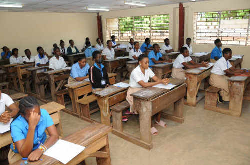Éducation : le gouvernement facilite le passage entre les parcours d’enseignement republiquetogolaise.com/education/2810…