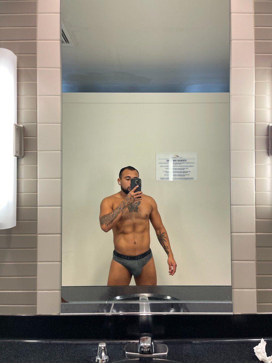 leoGamaxxx's tweet photo. Good morning 🦋❤️‍🔥🍑😛 https://t.co/5EjKLZyxH1