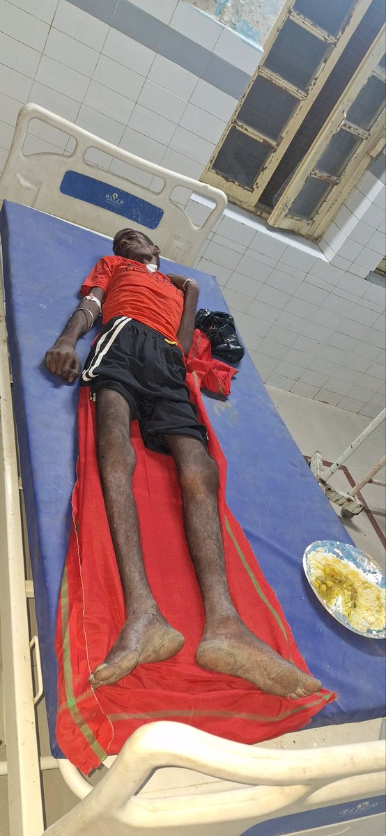 2/2
उस लावारिस मरीज के परिवार के लोगों का पता लगाकर मैंने उनको सूचना भी दे दी है,वो रास्ते में हैं,तब तक आप से अनुरोध है की मरीज के उचित देखभाल की समुचित व्यवस्था करने की कृपा करें
अभी तक मरीज का उपचार तक शुरू नहीं हुआ है 
<a href="/MhfwGoUP/">Deptt. of MHFW GoUP</a> <a href="/brajeshpathakup/">Brajesh Pathak</a> <a href="/myogiadityanath/">Yogi Adityanath</a> <a href="/DMBahraich/">DM BAHRAICH</a>