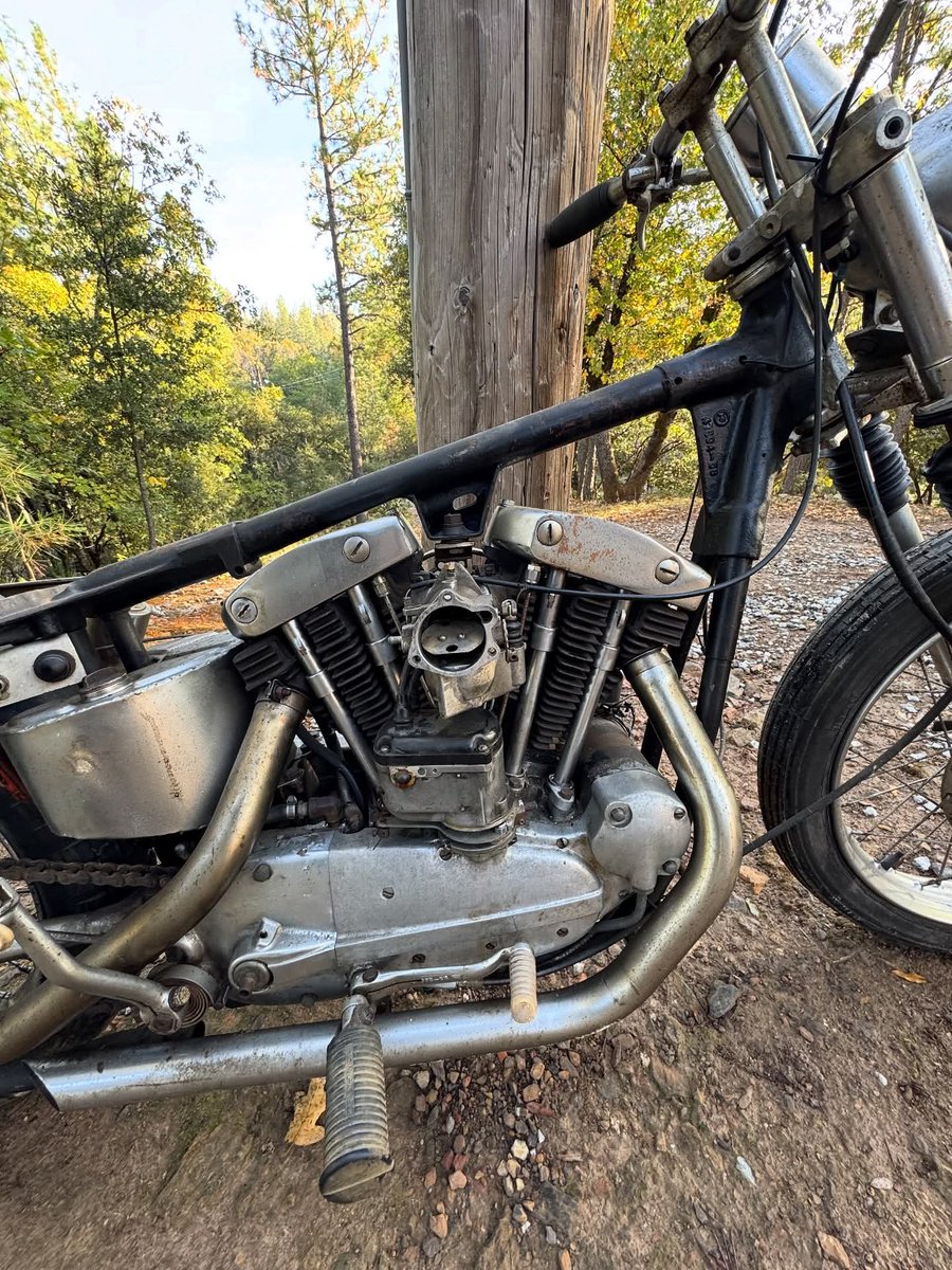 TheCycleSwap's tweet image. FOR SALE: first year 1957 Ironhead. Cool bike, killer condition, tons of original parts. Kicks over but isn’t running, sold with a bill of sale. FOLSOM CA $4,500 obo