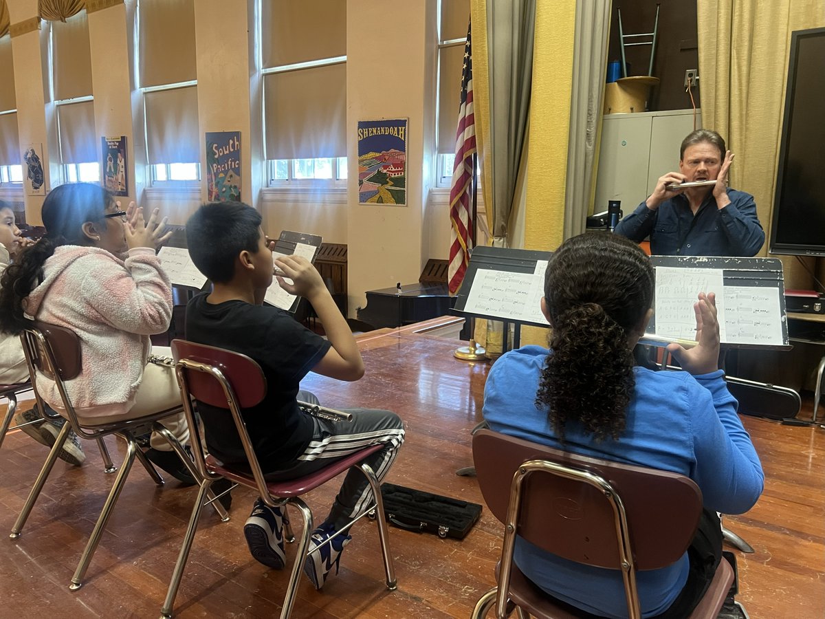 FpcaWest's tweet photo. Mr. Heckler’s GW band program is off and running! Students are learning how to position their flutes and produce sound, getting into the groove of their instruments. The excitement is building—stay tuned for our winter concerts! #WherARTS https://t.co/1x2yg1BOFM