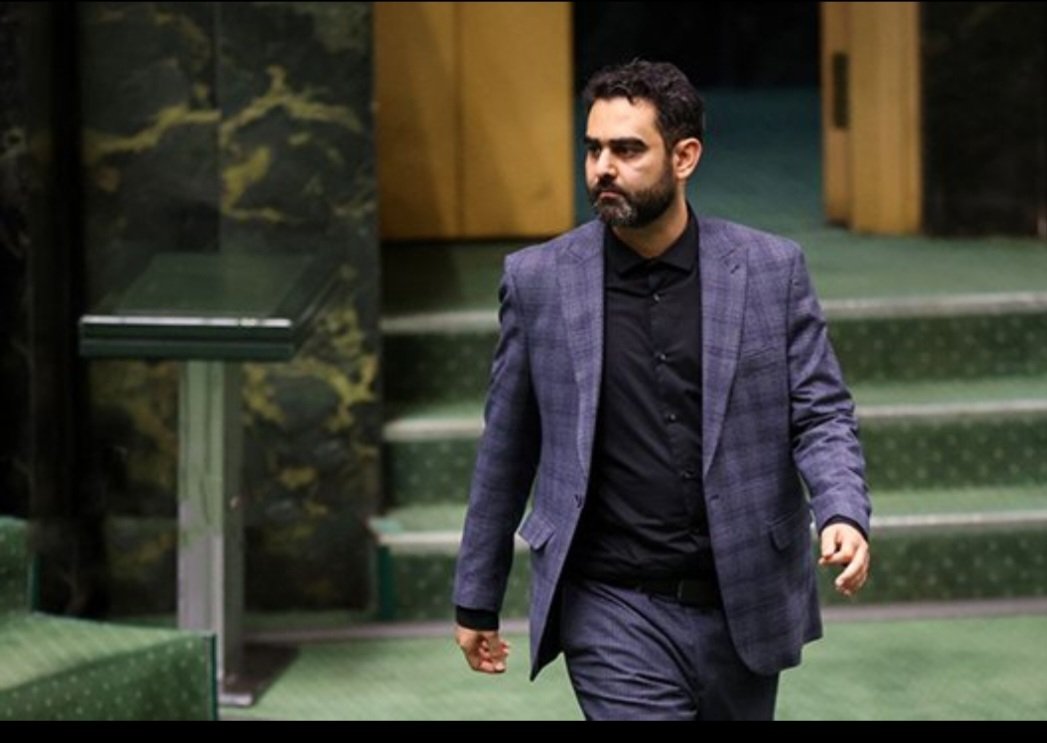 مجلسی آدمِ تمام عیار ... ایران ازت راضی است . #محاکمه_ظریف_روحانی  #محاکمه_انصاری