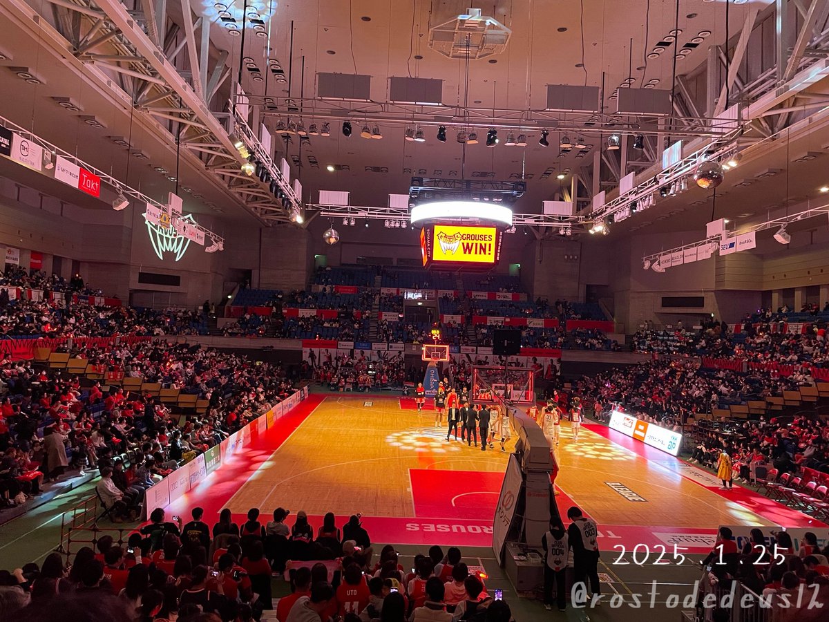 rostodedeus12's tweet photo. 2025.1.4
ここから始まったグラブー人生🏀
この頃は誰1人名前を知らず😅
4.20ダビーがいない理由も知らず🫣
バスケ、バレー、ソフトボール、サッカー、全てのボールを顔で受けてた程の超絶運動音痴の私がハマったスポーツ🏀🐔
グラウジーズからBTSまで
幅広く推し事に燃えてます🔥
#共に熱くWith_us https://t.co/sL1aeRUOfk