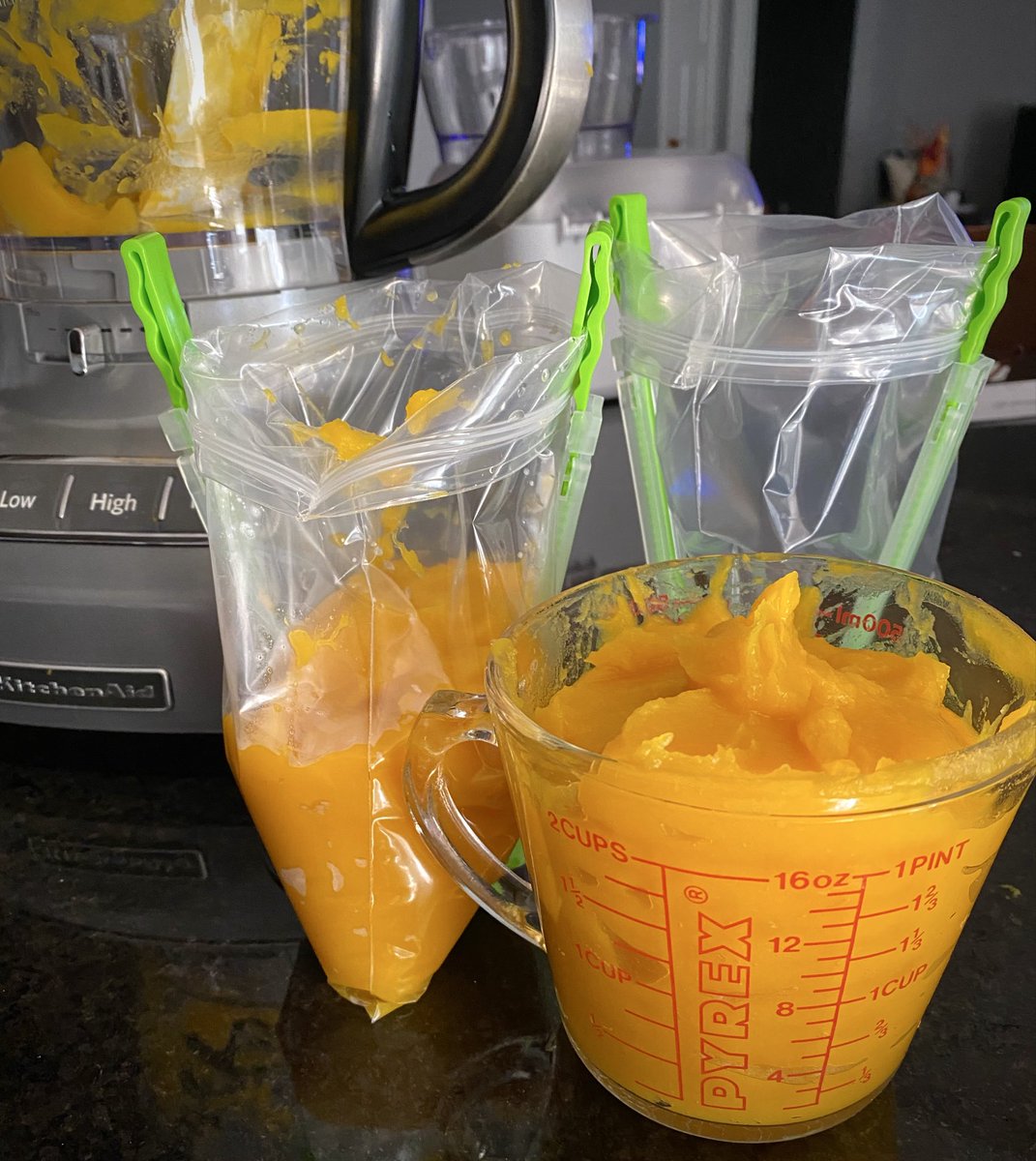 nitacy's tweet image. Have you ever made your own fresh pumpkin purée? It’s easier than you might think! Details and the recipe for our favorite Pumpkin Bread are on my blog.

#creatingme #pumpkinpuree #recipe #pumpkinbread

creatingme.net/2025/10/28/mak…