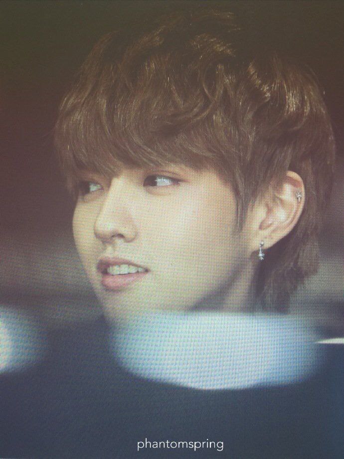 جای خالیت همه جا رو پر کرده!
Kris Wu ℘ #Kriswu