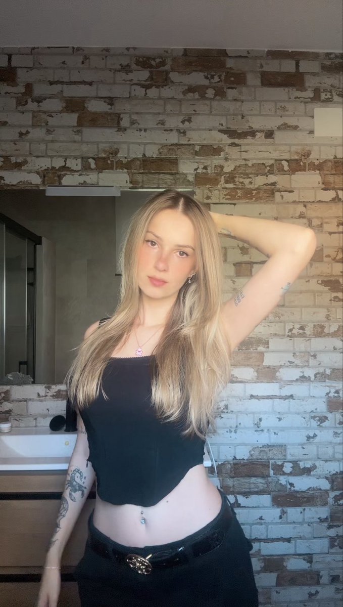 𝐋𝐂𝐊 𝐆𝐢𝐬𝐞𝐥𝐚𝐠𝐬𝟗🪽₊˚⊹ tweet media