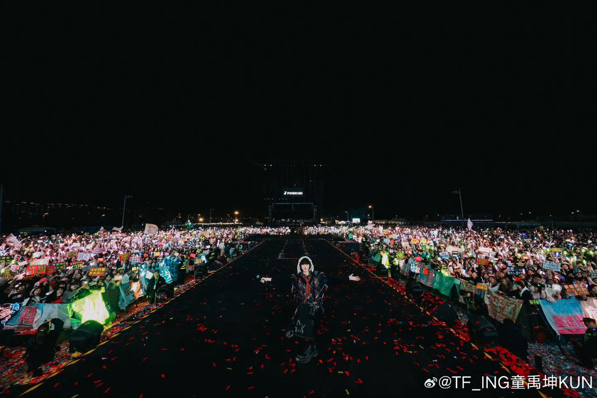 [🗓️] 2025/10/28
𝙏𝙁_𝙄𝙉𝙂 #𝙏𝙤𝙣𝙜𝙔𝙪𝙠𝙪𝙣 𝙒𝙚𝙞𝙗𝙤 𝙐𝙥𝙙𝙖𝙩𝙚 🤎 

ขอบคุณทุกคนอีกครั้งนะครับ!

🔗: weibo.com/7645374204/522…

#童禹坤 #ถงอวี่คุน  #TF_ING #TF家族三代 #TFFamily #今日童步