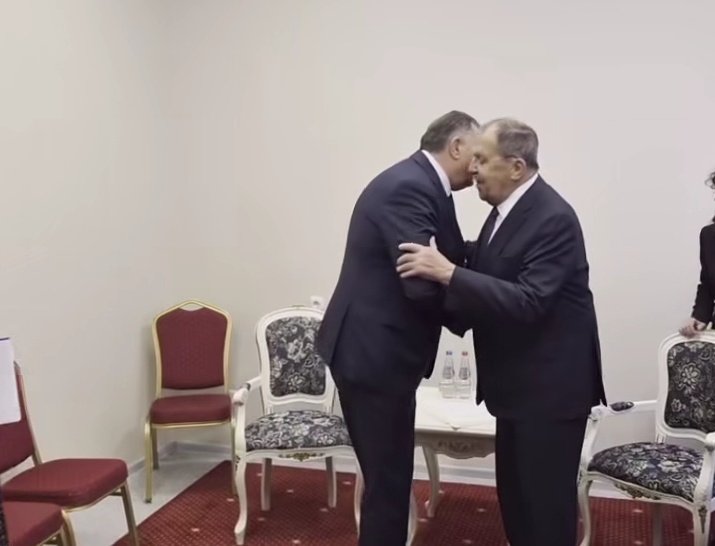 Lukai1861's tweet image. #Srpska #Belarus | Milorad Dodik meets regional leaders at the 3rd International Conference on Eurasian Security:

Republika Srpska's 🇷🇸 President Milorad Dodik met in #Minsk with Belarusian 🇧🇾 President Alexander Lukashenko and Hungarian 🇭🇺 Foreign Minister Péter Szijjártó.