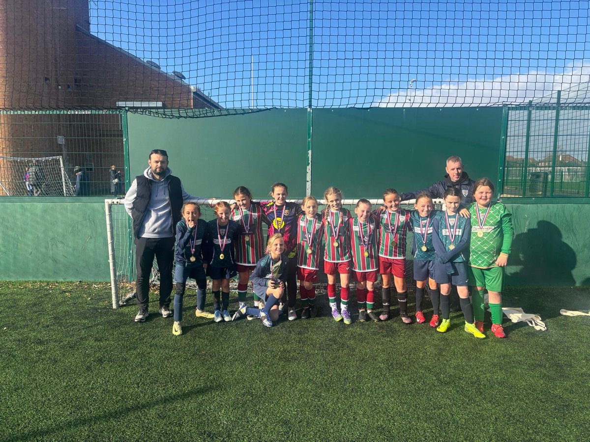 Had to split the girls in 2 for today's 5 aside comp.  Both qualified for the champions league final. With Quarry Green Wycombe overcoming the unlucky Quarry Green Wanderers on pens.

Setting off for Wycombe v Fulham <a href="/wwfcofficial/">Wycombe Wanderers</a> <a href="/theWycombeWay/">The Wycombe Way</a>