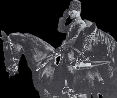 ￼

“Cumhuriyet hürriyet demek.
 Cumhuriyet özgürce yaşamak,
 Uygarlığa, çağdaşlığa,
 Durmadan, yılmadan koşmak demek.
 Cumhuriyet mutluluk demek.
 Cumhuriyet kol kola yürümek,…”
 #29Ekim