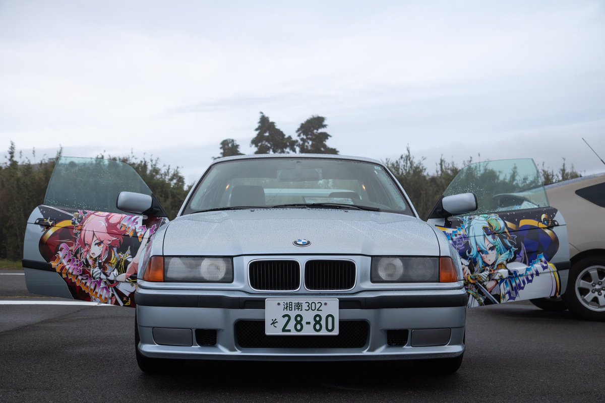 Lion_S16_NFX's tweet photo. #36MT
実はかなり拝見するのが楽しみだった1台
36のパリッとしたプレスラインとモールに違和感なく収まるグラフィックと、銀色のボディにMテクエアロ+クラス2羽+BBSの定番のカッコ良さが素敵〜 https://t.co/E4nb4MSGPp