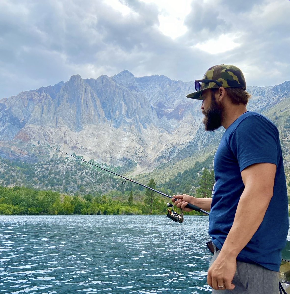 Evergreen_Jones tweet media