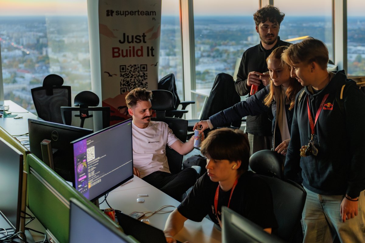 Solana Build Station Warsaw - where the future gets built 🇵🇱⚡

40 floors up, the code is shipping and the movement is real.

WARSAW IS INNOVATION.

POLAND IS SOLANA.
