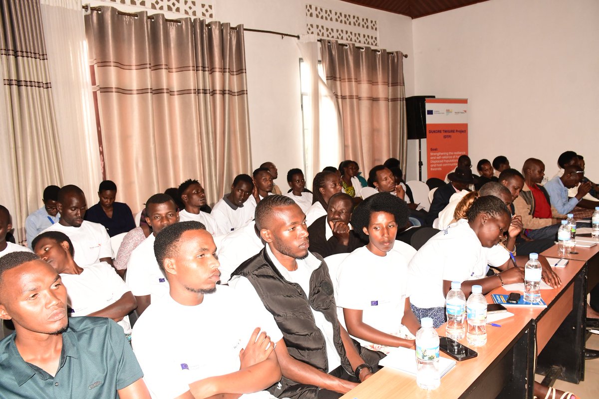 Nyamagabe's tweet image. Uyu mushinga uzashyirwa mu bikorwa ku bufatanye na @RodiRwanda, ugamije gufasha abaturage bo mu Nkambi y'Impunzi ya #Kigeme n'abo mu Mirenge ya #Gasaka na #Kibilizi baturanye nayo kwivana mu bukene. 2/3