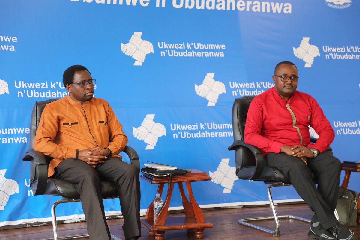Uyu munsi umukozi wa AMI, Pasiteri Anicet Kablisa yatanze ikiganiro kuri gahunda ya #NdiUmunyarwanda, mu nama y'ihuriro ry'ubumwe n'ubudaheranwa mu Karere ka <a href="/NyaruguruDistr/">Nyaruguru District</a>, yitabiriwe n'abayobozi b'ibigo by'amashuri. Ibyo bungutse, bakazabigeza ku bandi, batayitabiriye.
