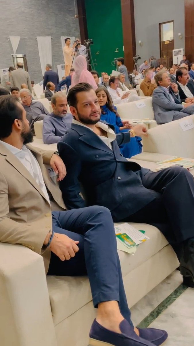 shshmir's tweet photo. Spokesperson Govt Of Sindh @wahidhalepoto attended the inauguration of the Sindh Job Portal, a state-of-the-art Al platform designed for merit-based transparent recruitment in sindh government  departments. 
@BBhuttoZardari 
#SindhJobPortal https://t.co/eH7FsmM5on