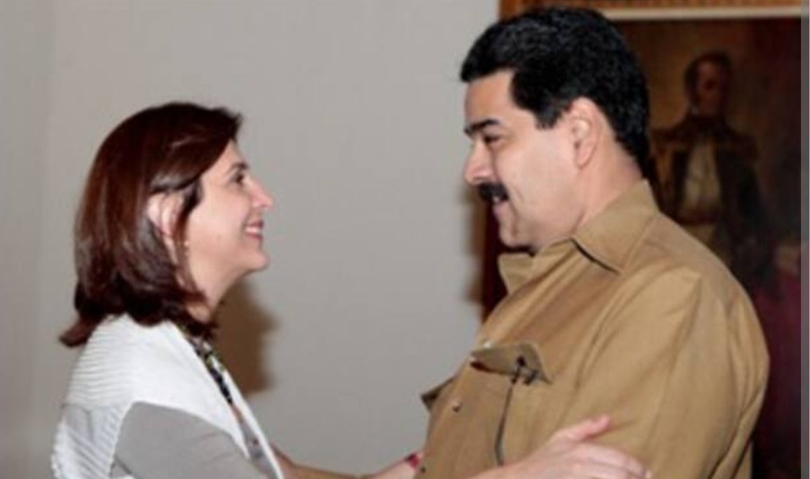 Obvio: <a href="/sergio_fajardo/">Sergio Fajardo</a> es zurdo. Metió a las Farc a la junta de EPM cuando fue alcalde y sus fórmulas a la vicepresidencia fueron los petristas Claudia López y Murillo. Y su mujer es íntima amiga de Maduro. No sé diga más.